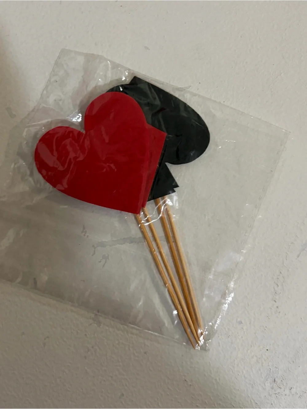 Red and Black Card Party Decoration Set
